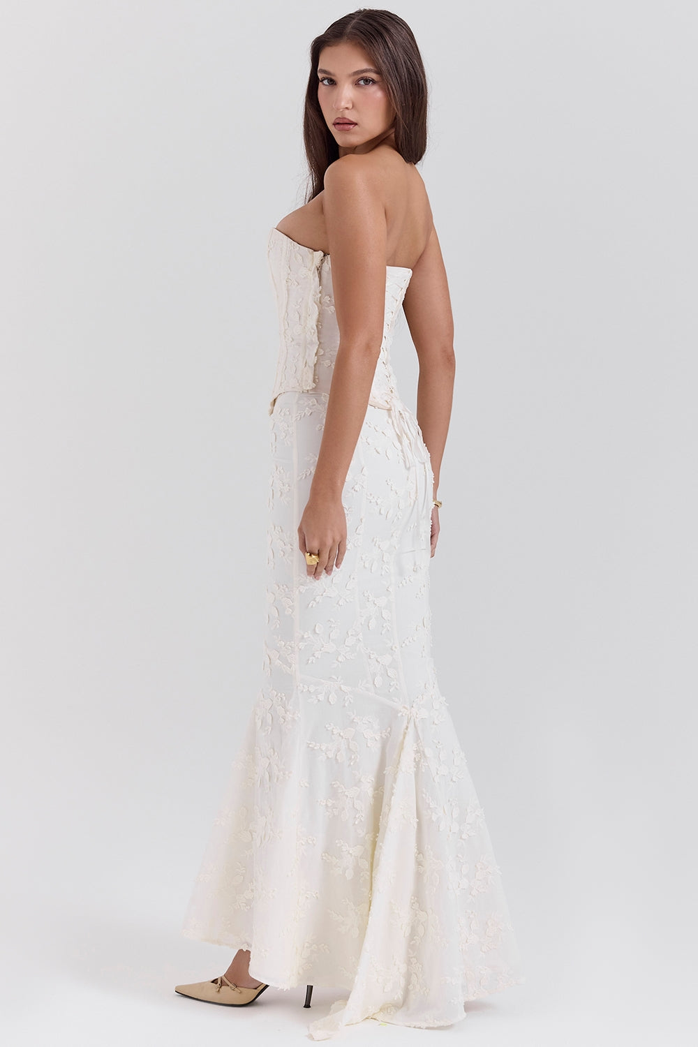 Veronica-Vintage Ivory Embroidered Godet Maxi Skirt